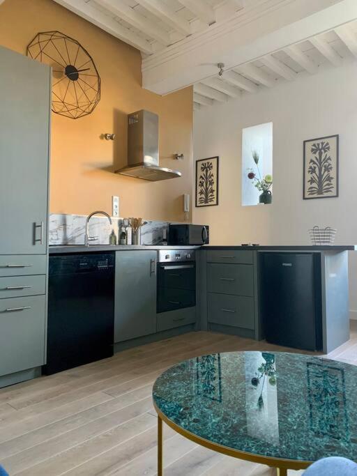Appartement Renove De Caractere/ Parking Prive Saint-Remy-de-Provence Bagian luar foto