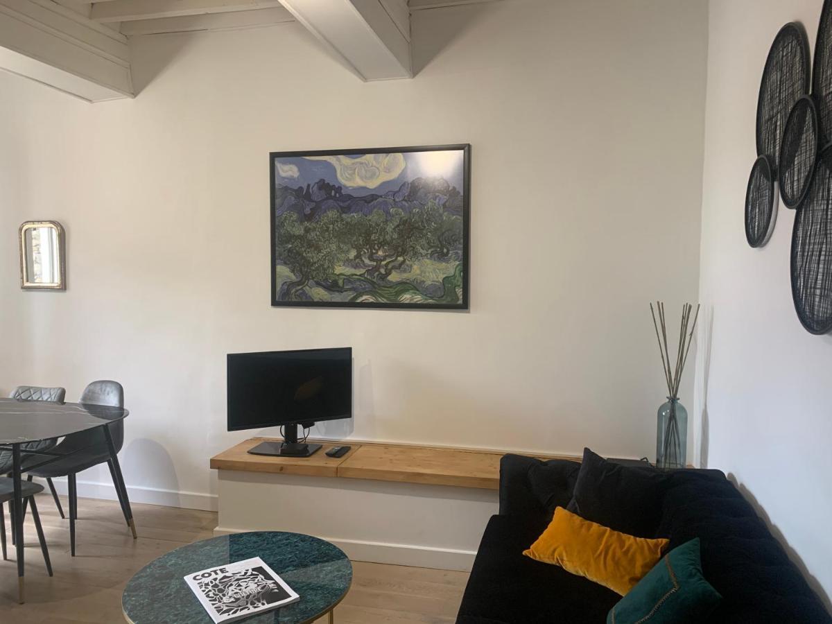 Appartement Renove De Caractere/ Parking Prive Saint-Remy-de-Provence Bagian luar foto